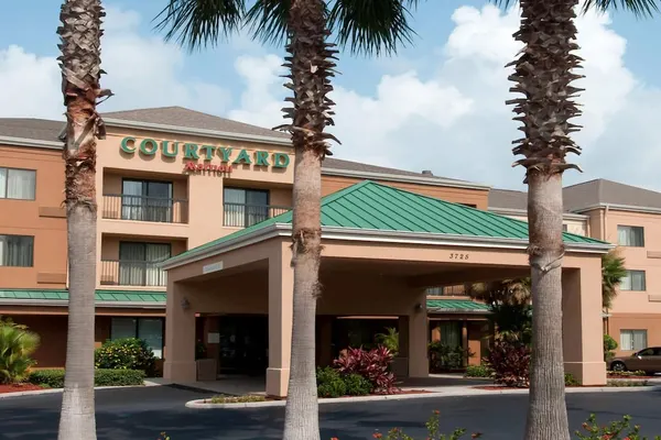 Photo 1 - Courtyard by Marriott Lakeland