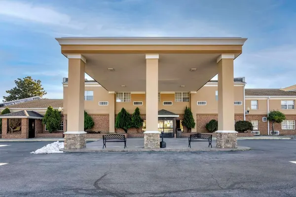 Photo 1 - Comfort Inn & Suites Raphine - Lexington near I-81 and I-64