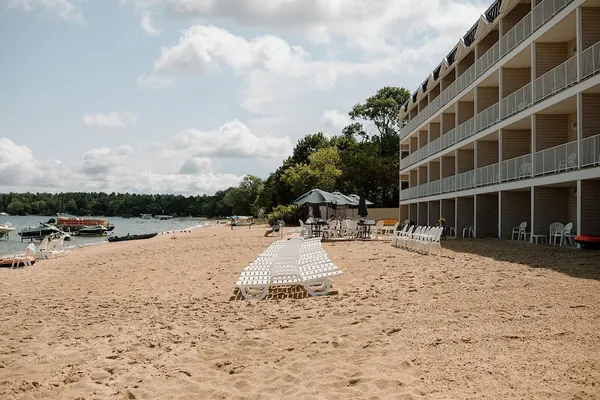 Photo 1 - Bayshore Resort