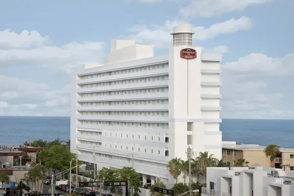 Photo 1 - Residence Inn Fort Lauderdale Pompano Beach / Oceanfront