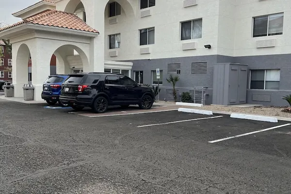 Photo 1 - Holiday Inn Express & Suites Phoenix - Mesa West by IHG