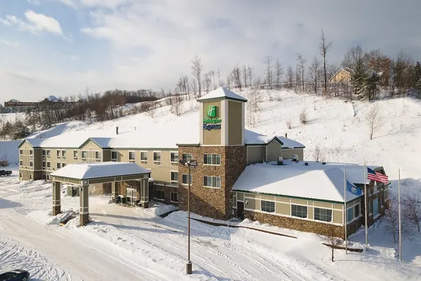 Photo 1 - Holiday Inn Express Houghton-Keweenaw, an IHG Hotel