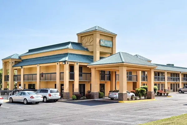 Photo 1 - Quality Inn Thornburg