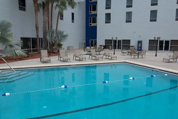 Photo 1 - Southbank Hotel by Marriott Jacksonville Riverwalk