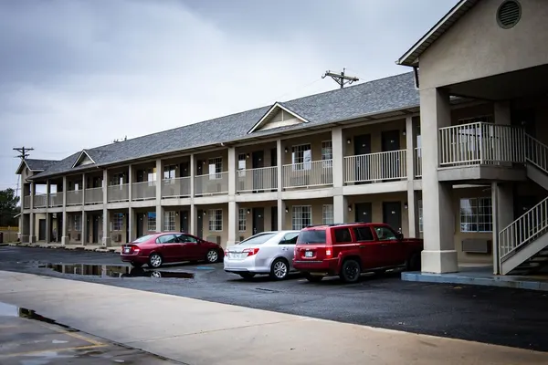 Photo 1 - Days Inn by Wyndham Wagoner