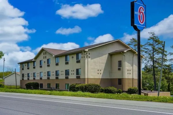 Photo 1 - Motel 6 Montoursville, PA - Williamsport