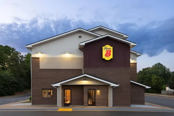 Photo 1 - Super 8 by Wyndham Richmond Midlothian Turnpike