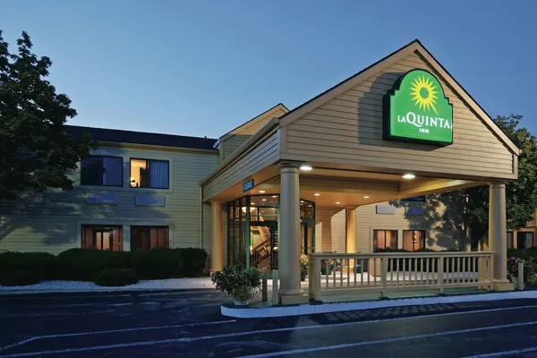 Photo 1 - La Quinta Inn by Wyndham Sheboygan