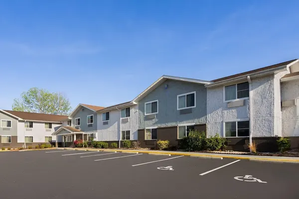 Photo 1 - Super 8 by Wyndham South Boston VA