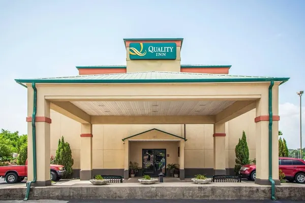 Photo 1 - Quality Inn Florence Muscle Shoals