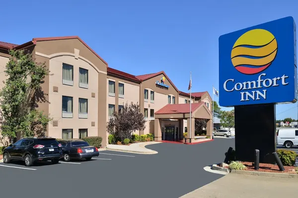 Photo 1 - Comfort Inn & Suites at Stone Mountain