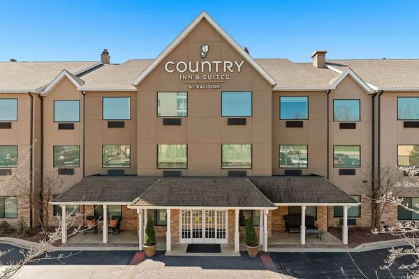 Photo 1 - Country Inn & Suites by Radisson, Asheville at Asheville Outlet Mall, NC