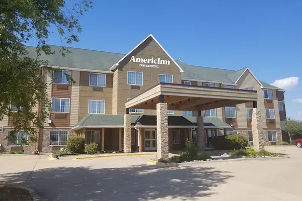 Photo 1 - AmericInn by Wyndham Galesburg