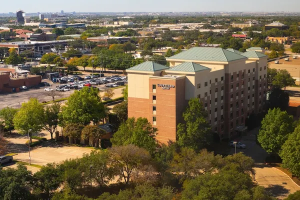 Photo 1 - Courtyard by Marriott Dallas Addison/Quorum Drive