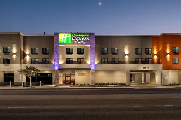 Photo 1 - Holiday Inn Express & Suites Chatsworth by IHG