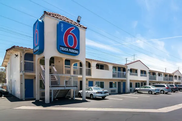Photo 1 - Motel 6 South El Monte, CA - Los Angeles