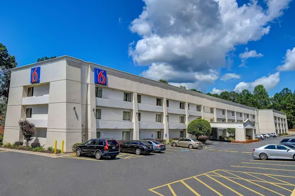 Photo 1 - Motel 6 Norcross, GA