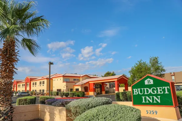 Photo 1 - Budget Inn