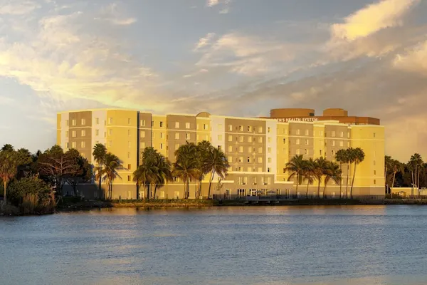 Photo 1 - Homewood Suites by Hilton Miami-Airport/Blue Lagoon