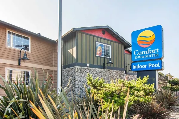 Photo 1 - Comfort Inn & Suites Lincoln City