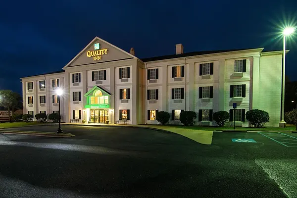 Photo 1 - Quality Inn Crestview near Eglin AFB