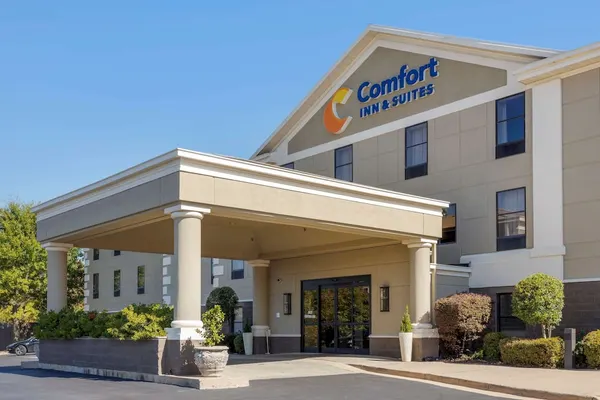 Photo 1 - Comfort Inn & Suites Hot Springs Midtown