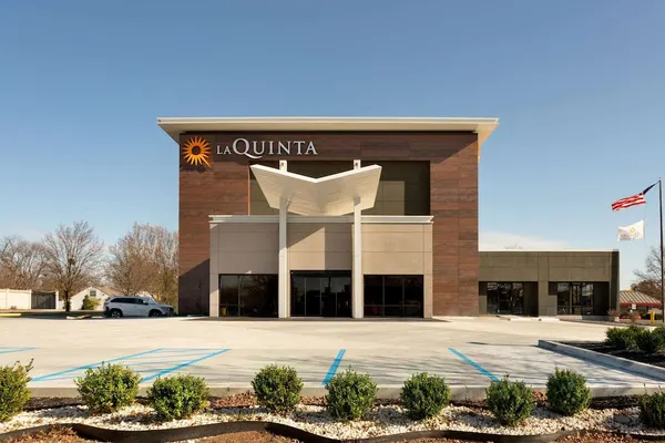 Photo 1 - La Quinta Inn & Suites by Wyndham St Louis Route 66