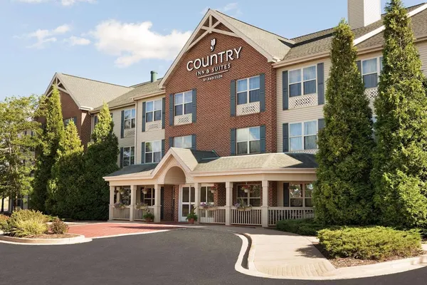 Photo 1 - Country Inn & Suites by Radisson, Sycamore, IL