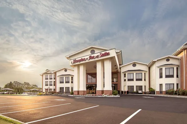 Photo 1 - Hampton Inn & Suites Fairfield