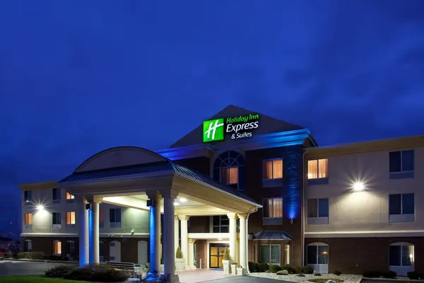 Photo 1 - Holiday Inn Express Hotel & Suites Cincinnati-Blue Ash by IHG