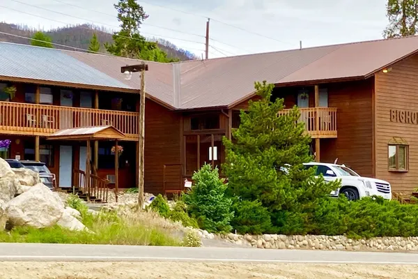 Photo 1 - Big Horn Lodge