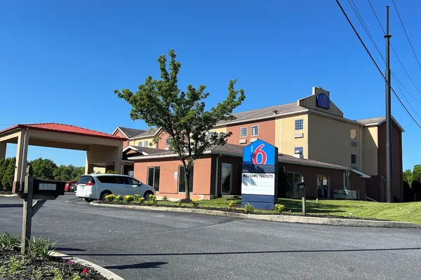 Photo 1 - Motel 6 Harrisburg, PA - Hershey North