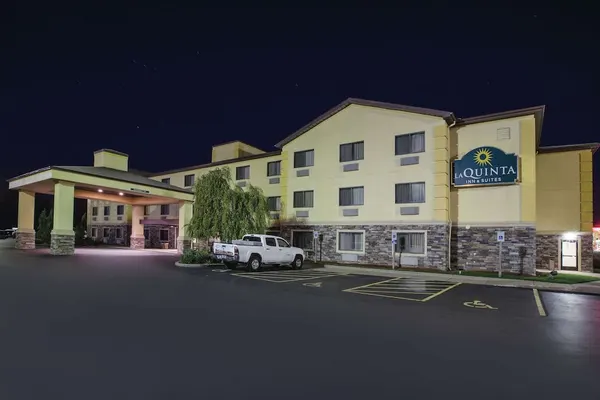 Photo 1 - La Quinta Inn & Suites by Wyndham Erie