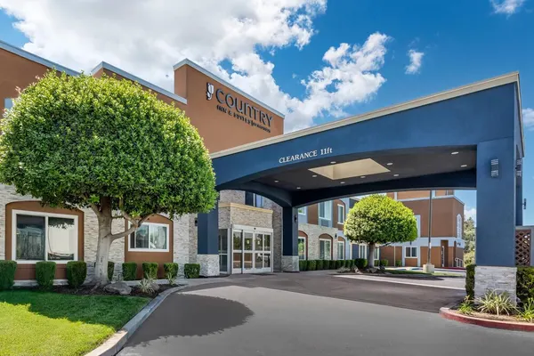 Photo 1 - Country Inn & Suites by Radisson, Modesto/Salida
