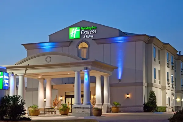 Photo 1 - Holiday Inn Express & Suites College Station, an IHG Hotel