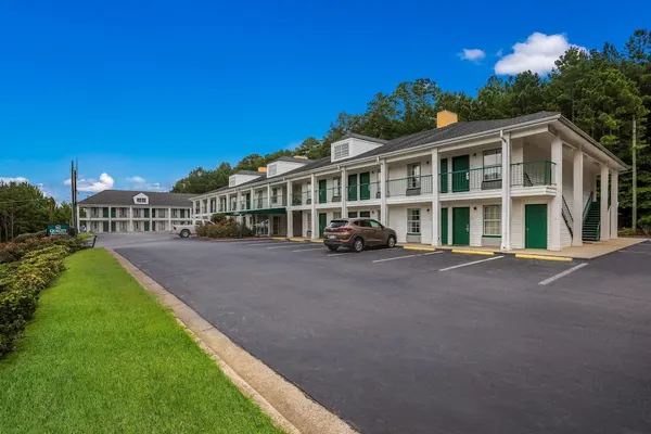 Photo 1 - Quality Inn & Suites Greensboro near Lake Oconee