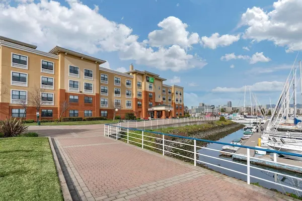 Photo 1 - Extended Stay America Premier Suites Oakland Alameda