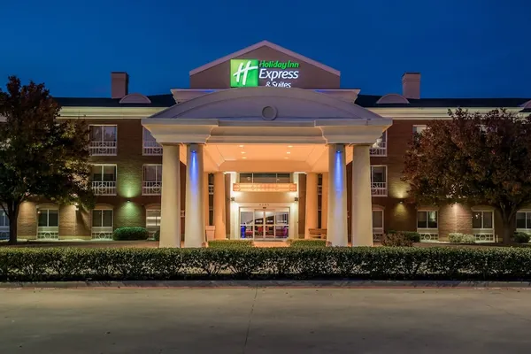 Photo 1 - Holiday Inn Express & Suites Plano West - Frisco