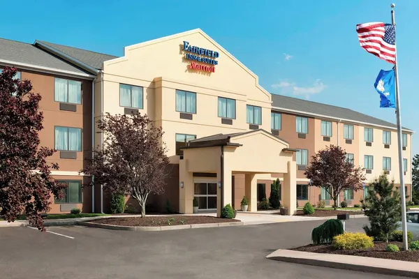 Photo 1 - Fairfield Inn & Suites Hartford Manchester