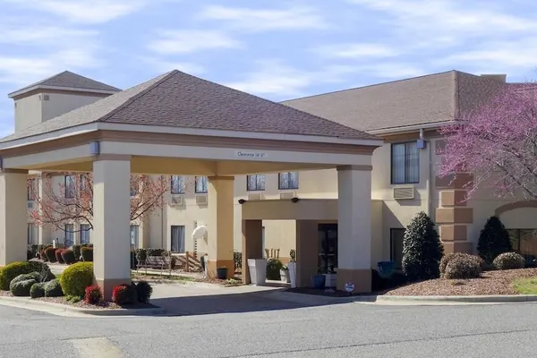 Photo 1 - Country Inn & Suites by Radisson, Shelby, NC