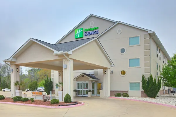 Photo 1 - Holiday Inn Express Hotel & Suites, an IHG Hotel