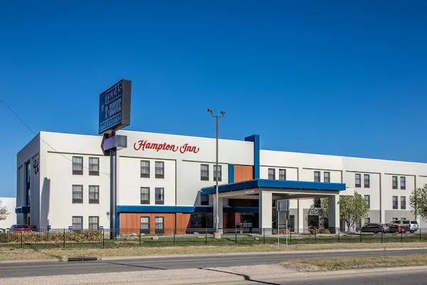 Photo 1 - Hampton Inn Hutchinson