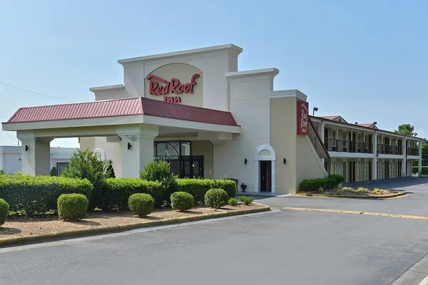 Photo 1 - Red Roof Inn Dalton