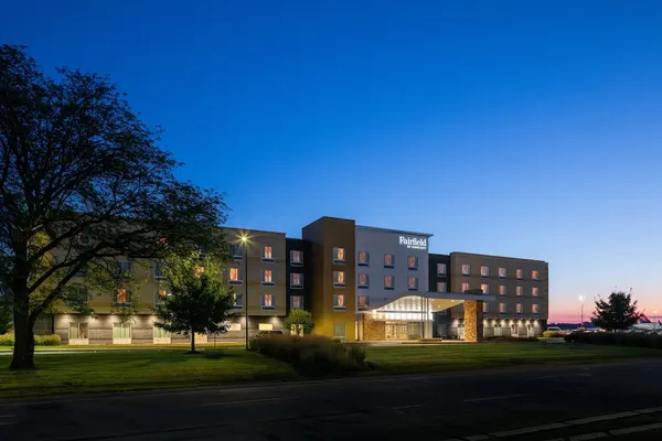 Photo 1 - Fairfield Inn & Suites by Marriott Columbus Airport