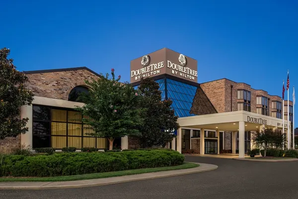 Photo 1 - DoubleTree by Hilton Murfreesboro