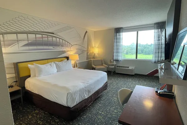 Photo 1 - St. Louis Airport Hotel