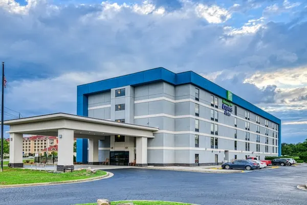 Photo 1 - Holiday Inn Express Pigeon Forge/Near Dollywood by IHG