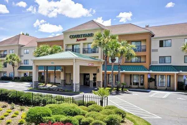 Photo 1 - Courtyard by Marriott Jacksonville Airport