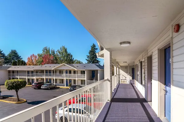 Photo 1 - Motel 6 Portland, OR Mall 205