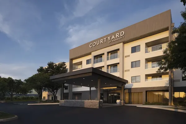 Photo 1 - Courtyard by Marriott Austin South